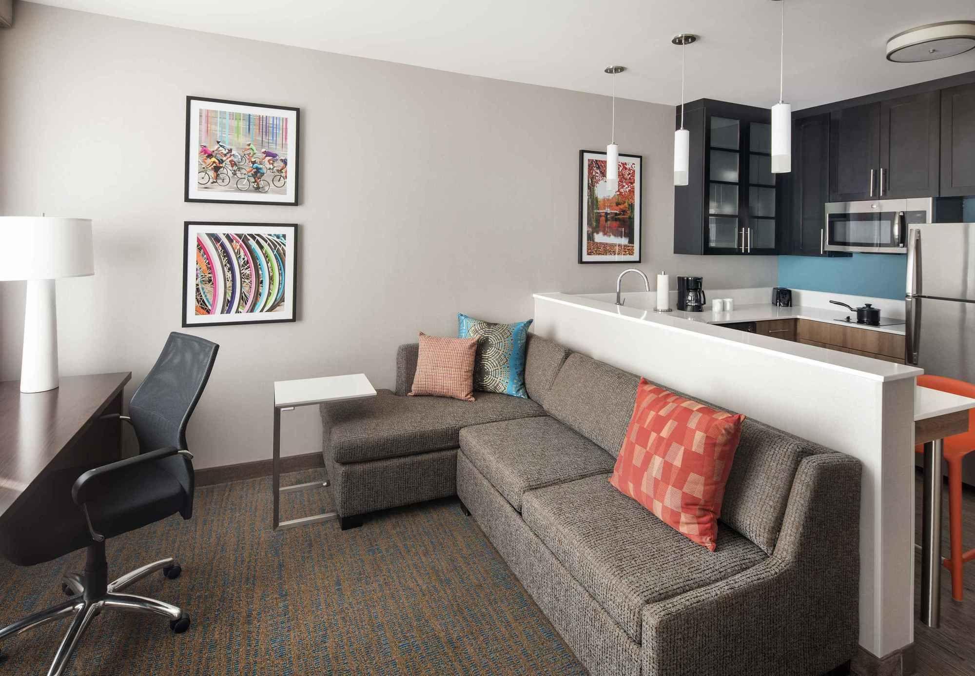 Residence Inn By Marriott Boston Уотъртаун Екстериор снимка