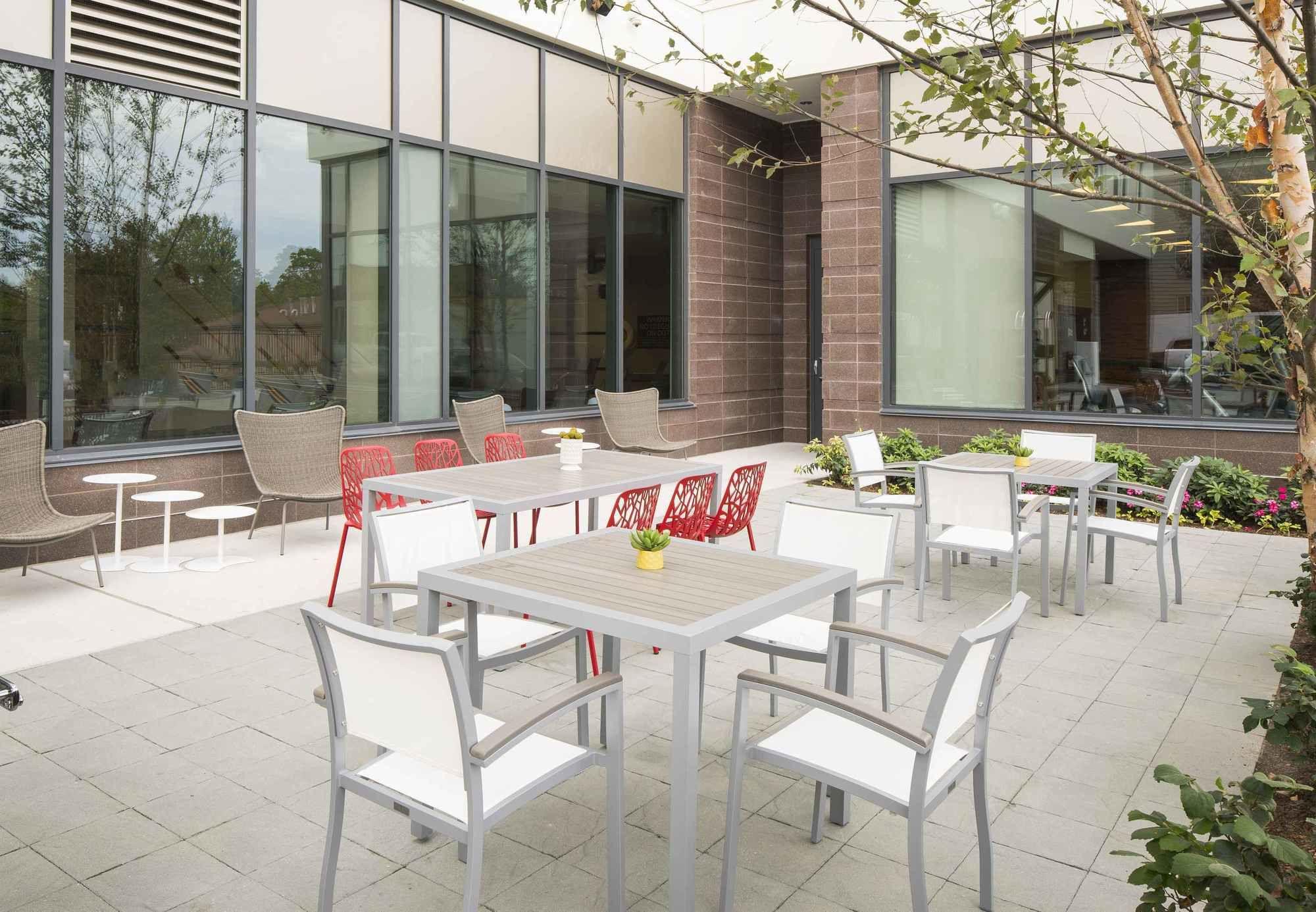 Residence Inn By Marriott Boston Уотъртаун Екстериор снимка