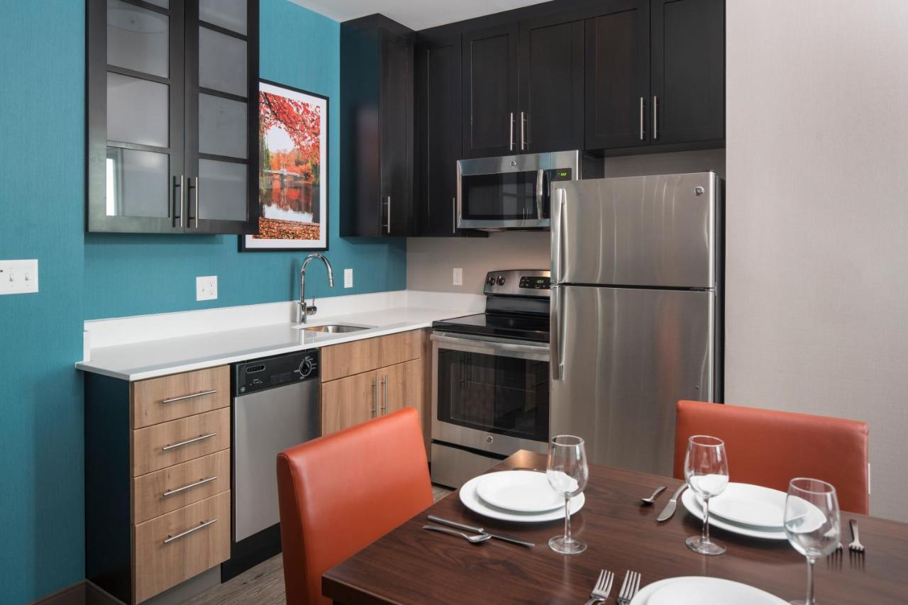 Residence Inn By Marriott Boston Уотъртаун Екстериор снимка