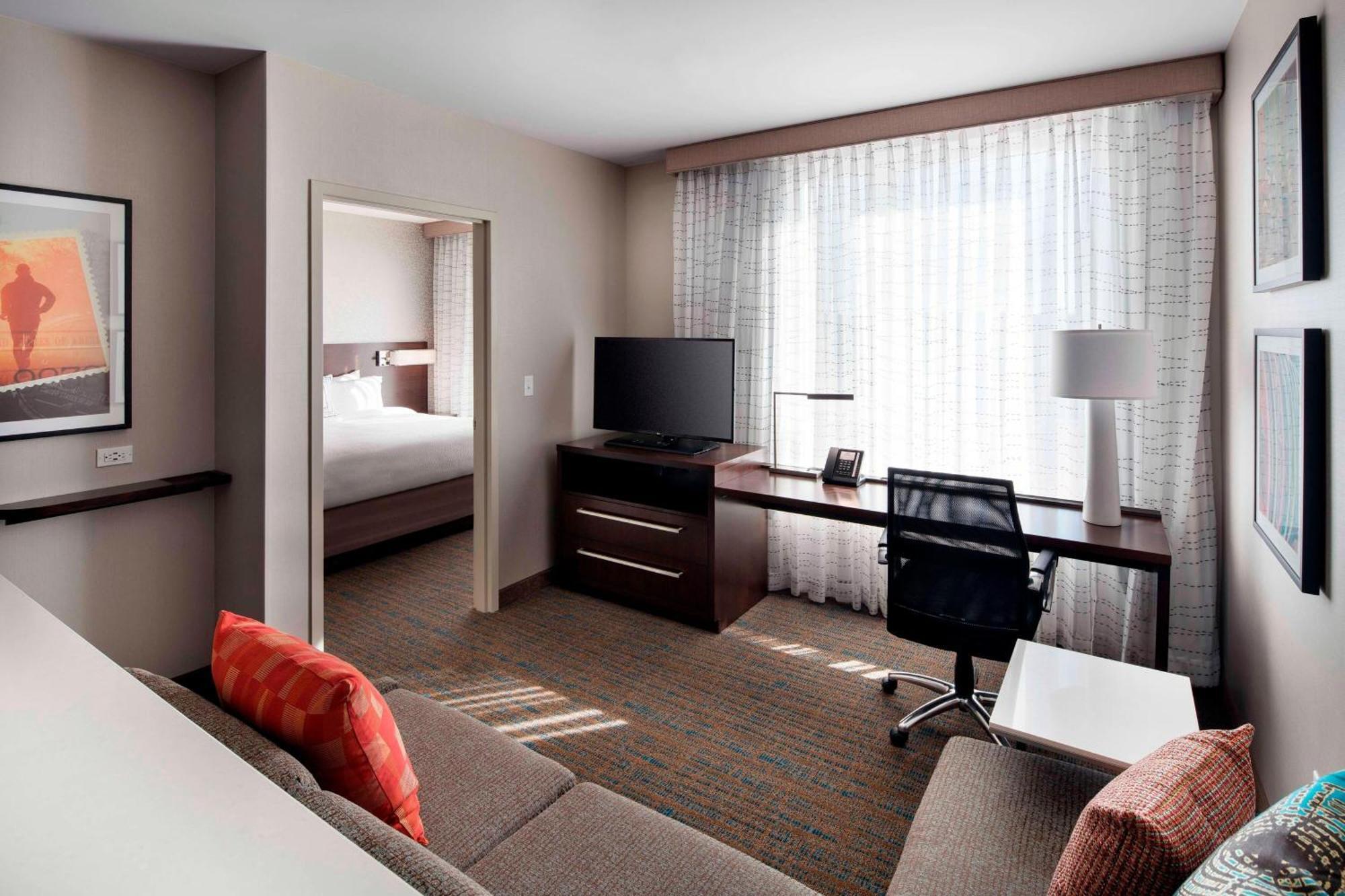 Residence Inn By Marriott Boston Уотъртаун Екстериор снимка