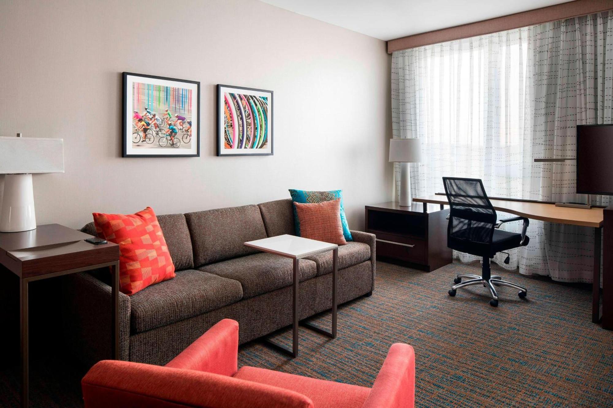 Residence Inn By Marriott Boston Уотъртаун Екстериор снимка