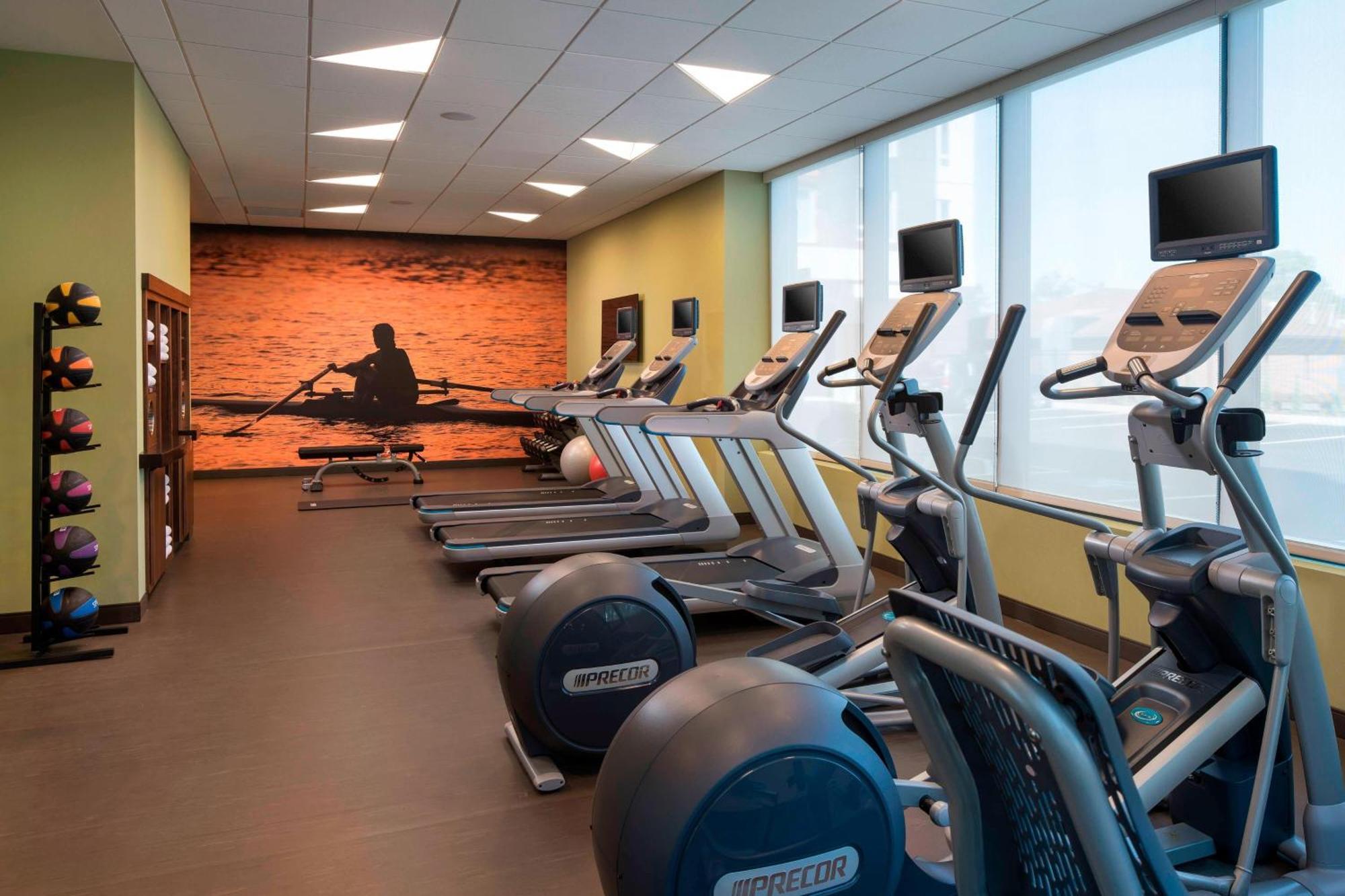 Residence Inn By Marriott Boston Уотъртаун Екстериор снимка