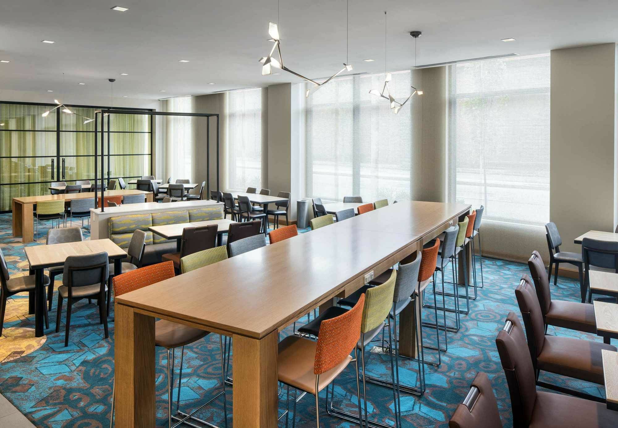 Residence Inn By Marriott Boston Уотъртаун Екстериор снимка