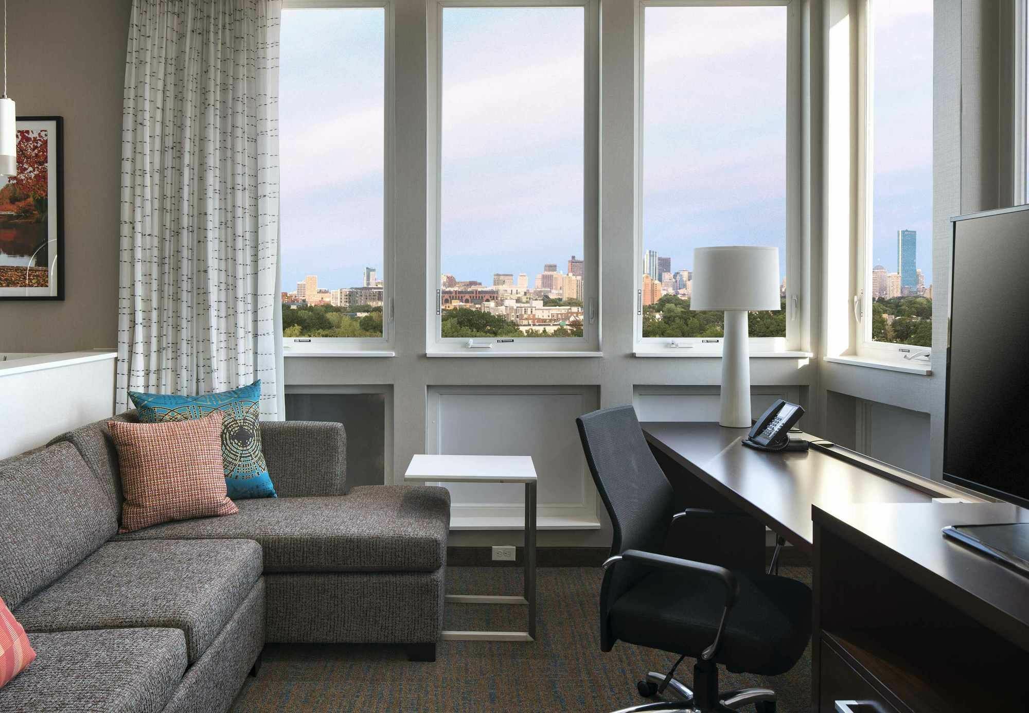 Residence Inn By Marriott Boston Уотъртаун Екстериор снимка